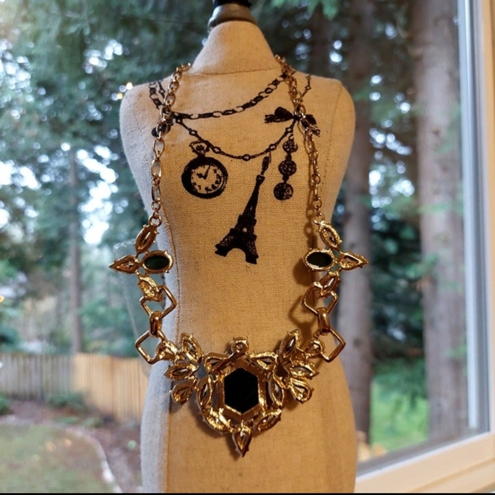 Multicolored Statement Necklace - Picture 3 of 3